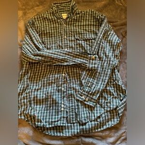 🔮 3/$15 Eddie Bauer Green and White Plaid Button Down